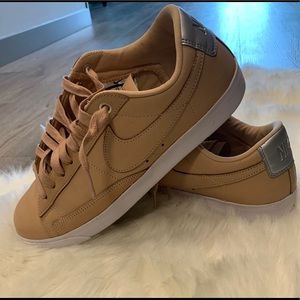 Nike Blazer Low Vachetta Tan